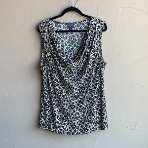 CHAPS CLASSICS BLACK & WHITE SLEEVELESS TOP GEOMETRIC DESIGN SCOOP NECK SIZE 2X